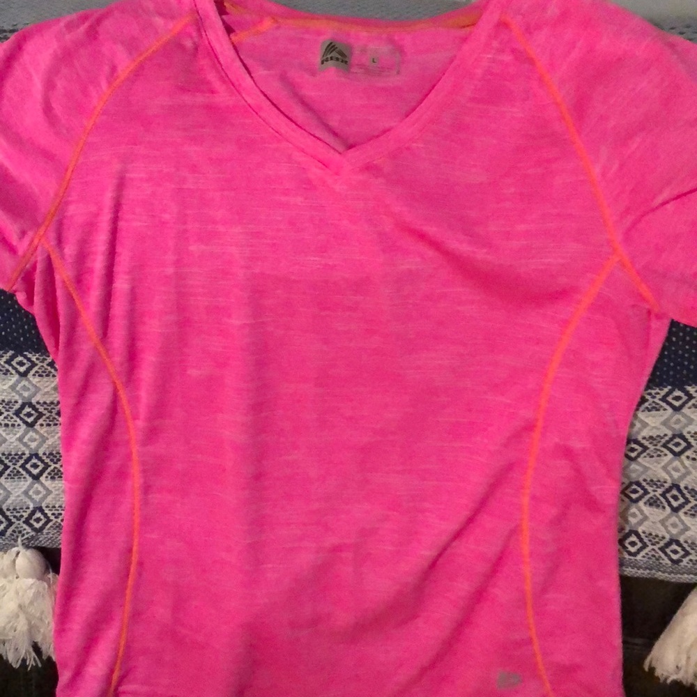 Women’s workout shirt